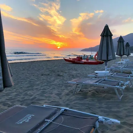 Le Palme - Sul Mare - Tra Palinuro E Caprioli Aparthotel
